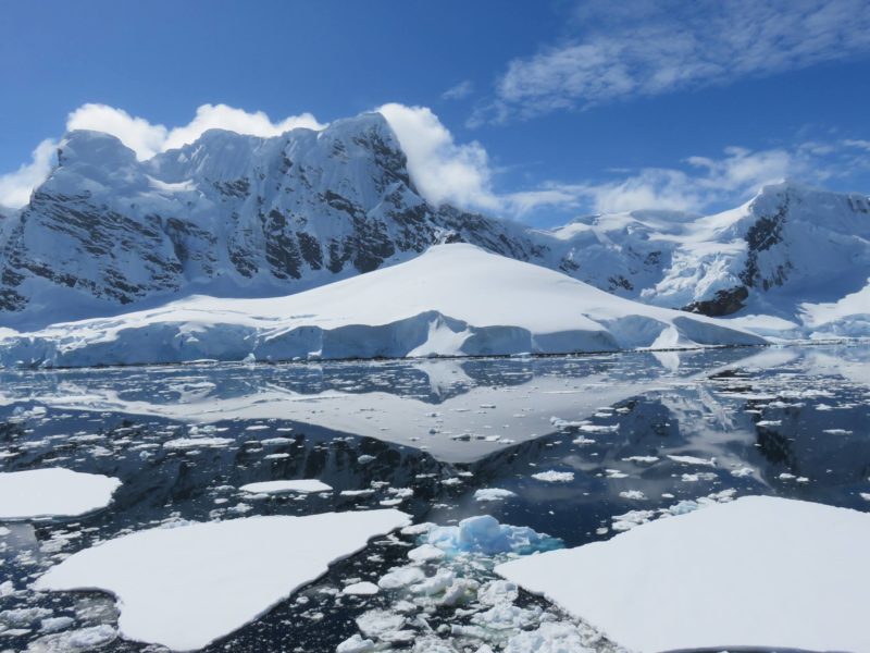 Antarctica ice sheet melting makes global news headlines